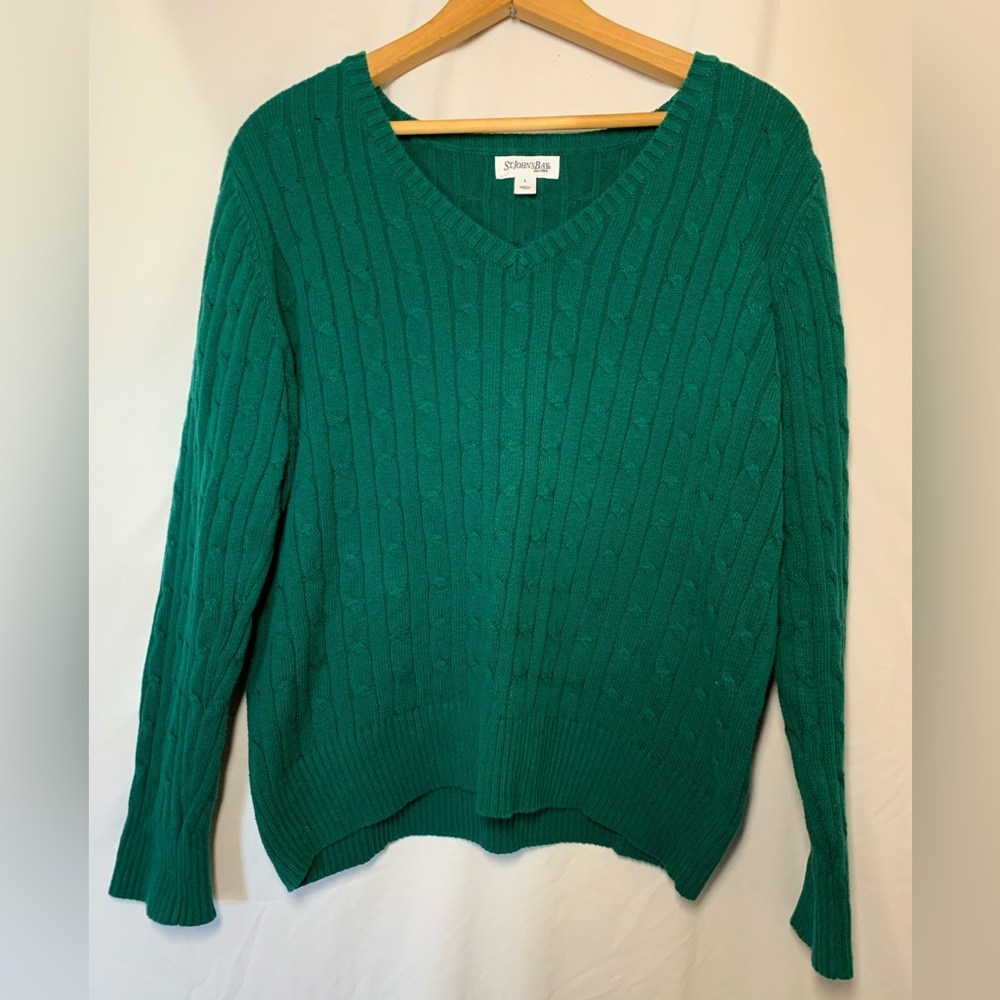 St. John’s Bay Cable Knit Sweater Forest Green V-Neck